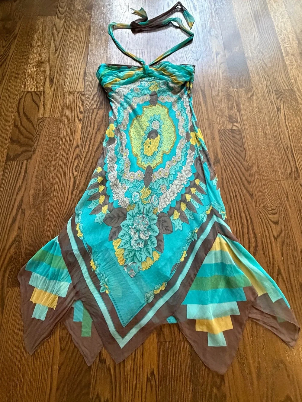 VINTAGE BCBGMAXAZRIA Y2K Boho Two-Piece Silk Scarf Dress & Matching Cape/Overlay